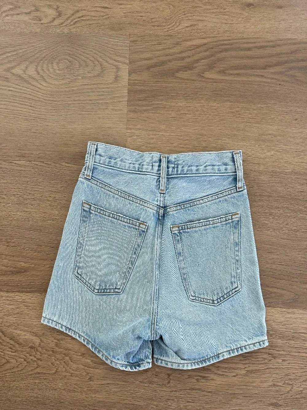AGOLDE Parker Long Short